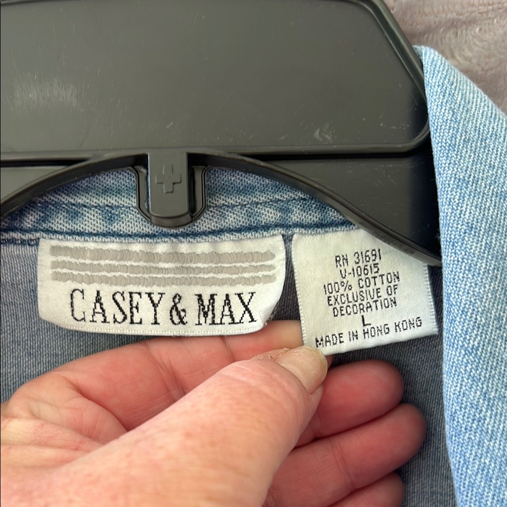 Vintage Embroidered Denim Vest - Picture 2 of 3